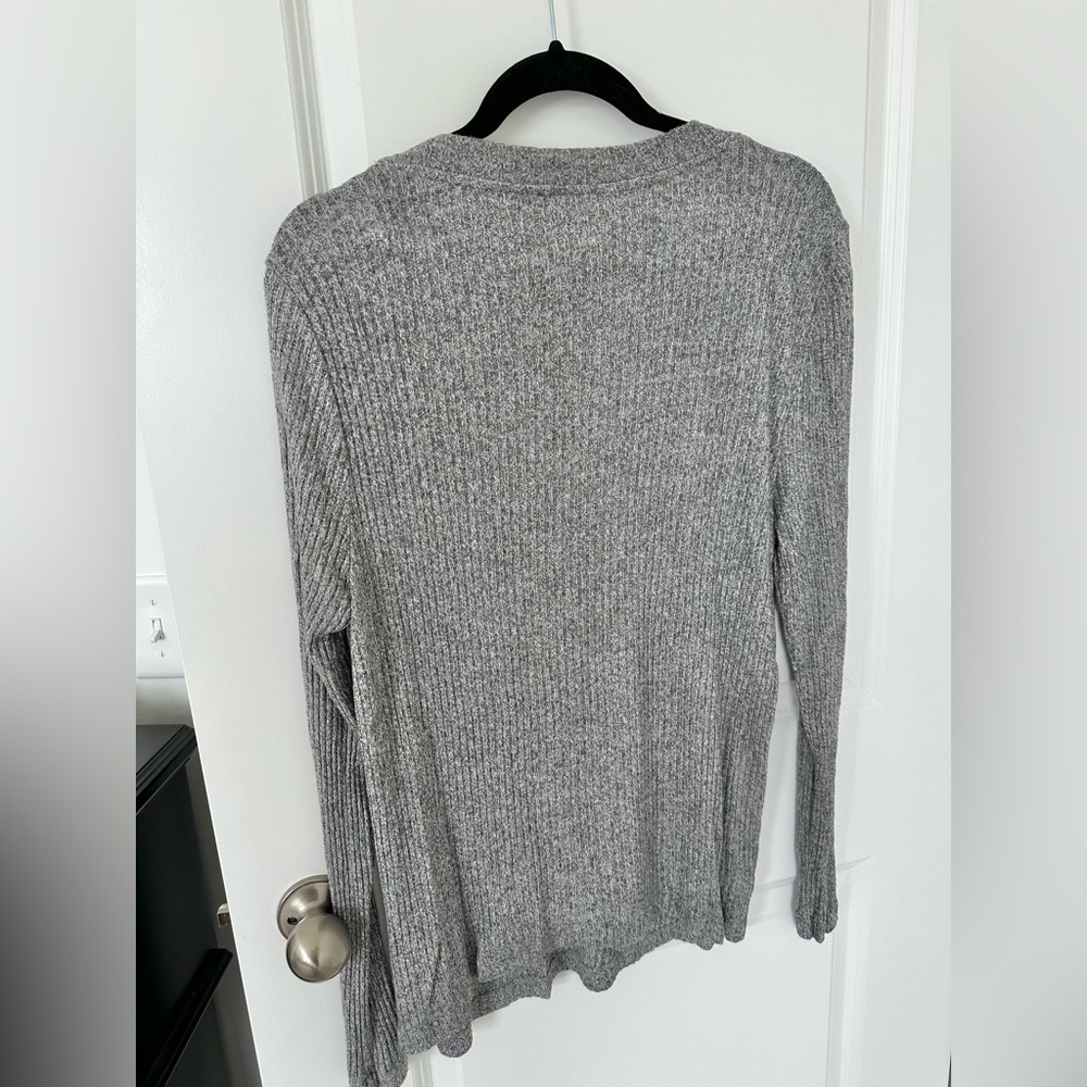 LOFT Ribbed V-Neck - Picture 2 of 6